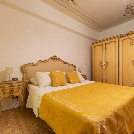 Historical In Center Apartamento *