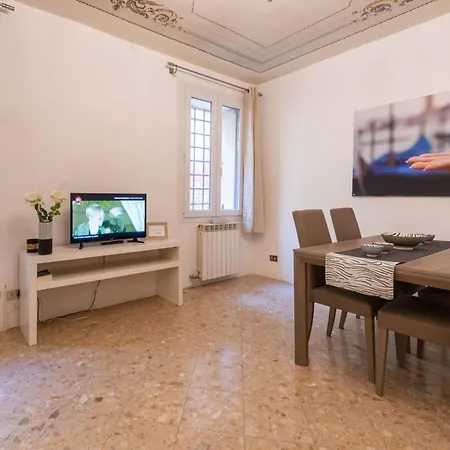 Apartment Historical In Center Venice